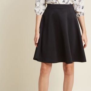 En Pointe Accompanist A-Line Skirt in Black